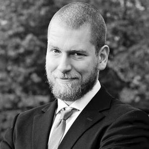 Hont Péter Hetényi - Rechtsanwalt